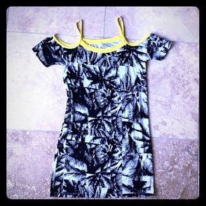 🌴 super cute Fabletics dress